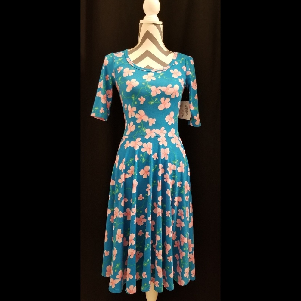 LulaRoe Nicole Dress XS - Picture 1 of 3